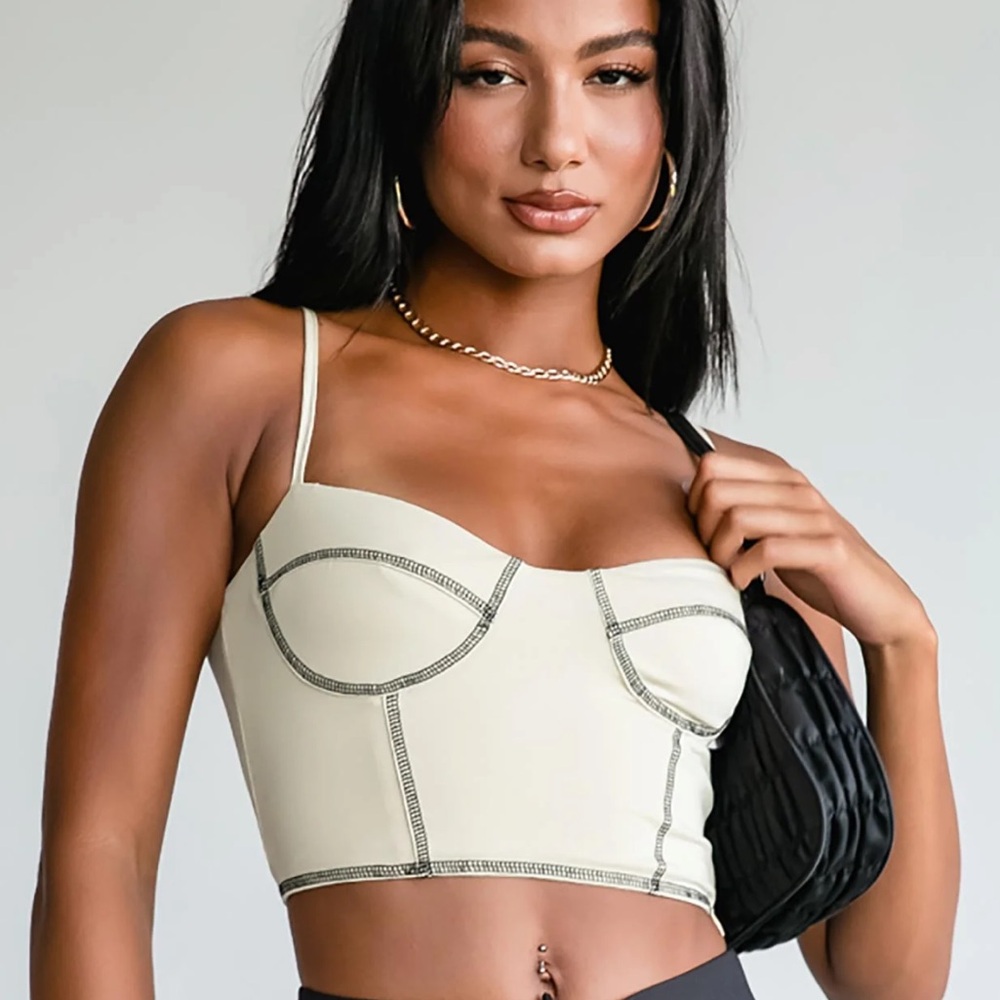 Princess Polly Leilani Top size 8 - Picture 3 of 7